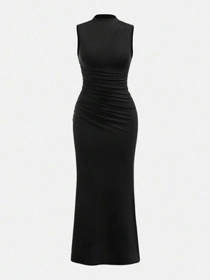 KOLSZ BALIKÇI YAKA BÜZGÜLÜ ELBİSE SİYAH - CRESSİVA