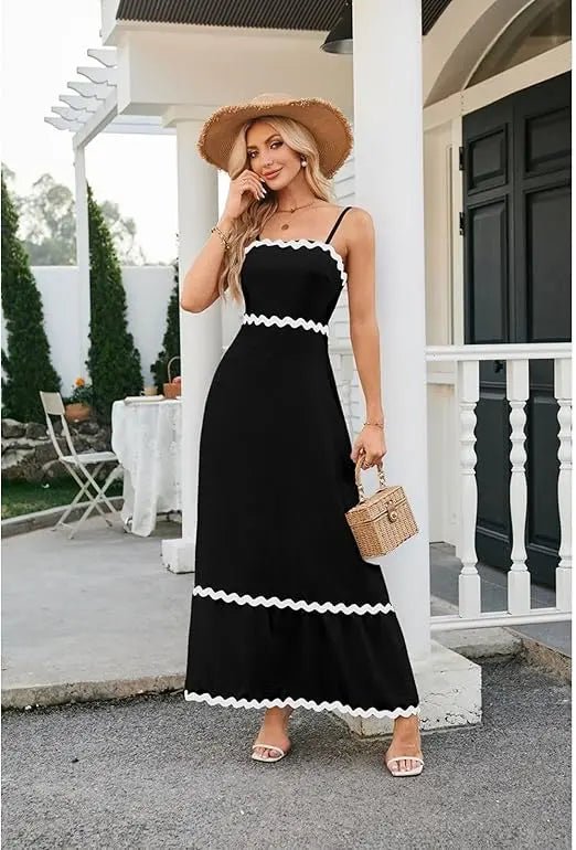 Siyah askılı maxi elbise beyaz şerit detaylı modern görünüm